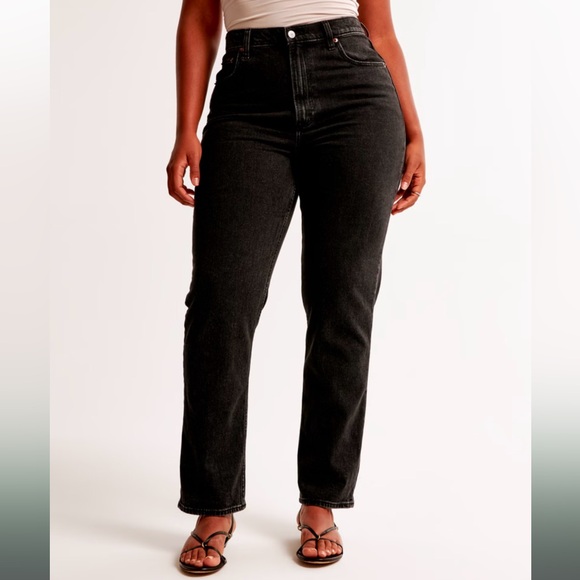 Abercrombie Ultra High Rise Ankle Straight Jeans - Picture 7 of 8